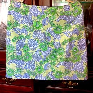 Lovely Lilly Pulitzer Seafood Salad skirt - 10